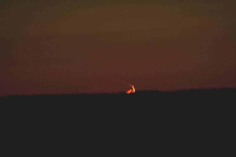 'Crooked Crescent' Moonset from La Palma 8/2007  Dr Francisco Diego UCL